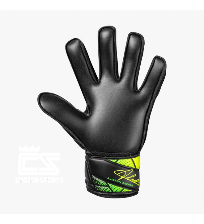 GOALKEEPER GLOVES